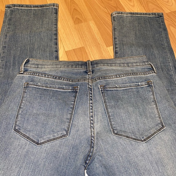 Like *Brand New* Banana Republic Girlfriend Jeans - Picture 5 of 7